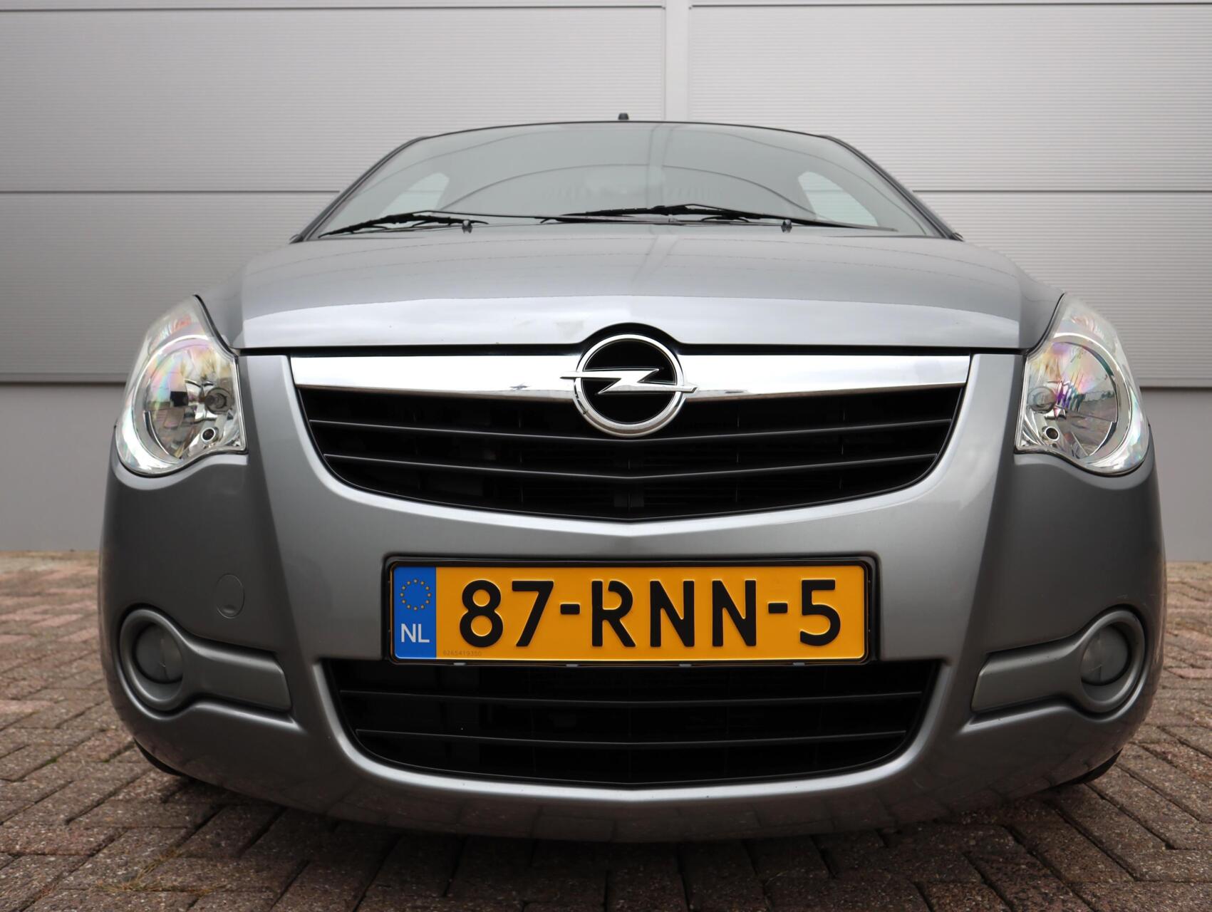 Foto van Opel Agila