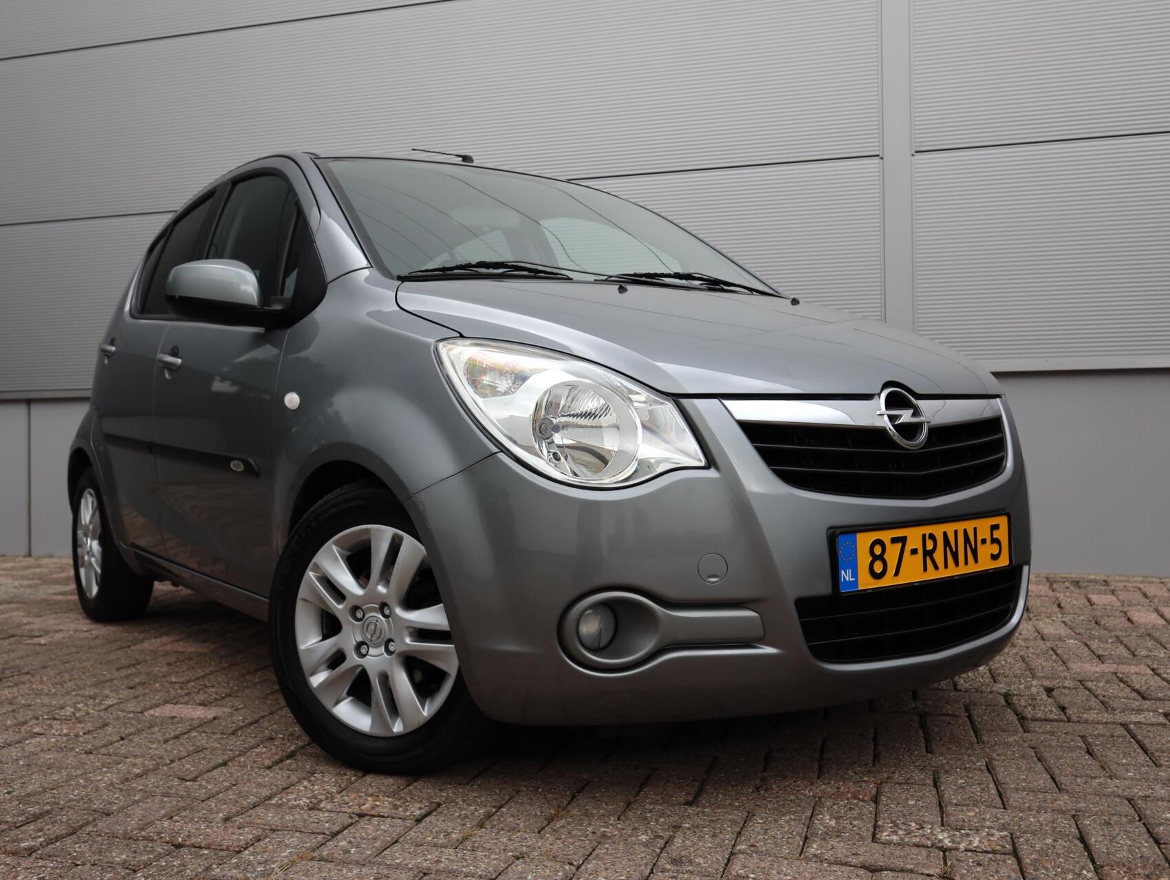Foto van Opel Agila