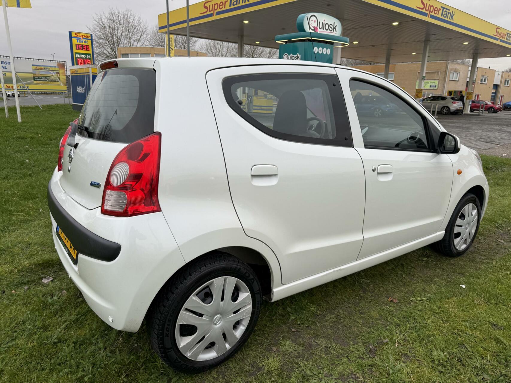 Foto van Nissan Pixo