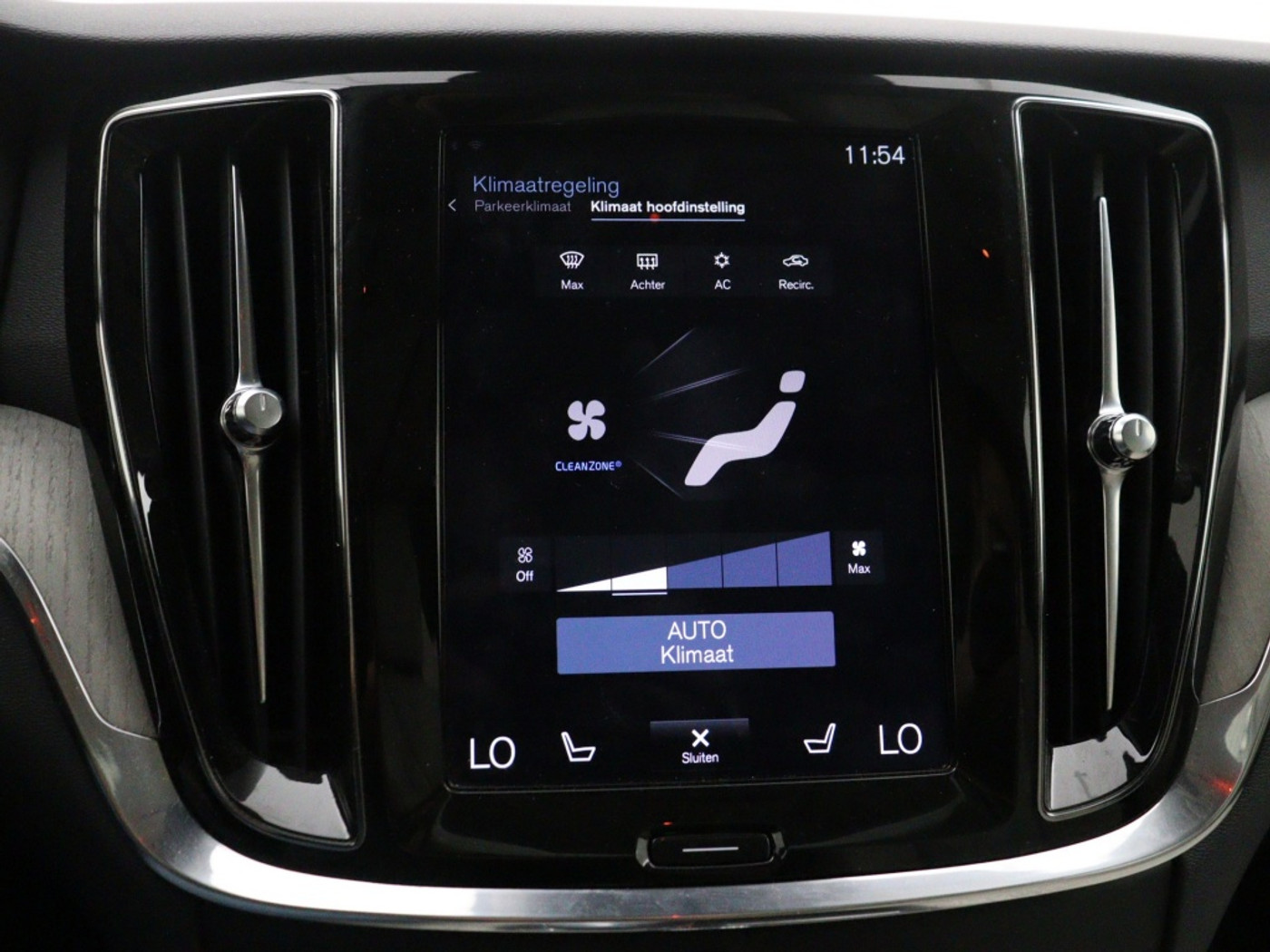 Foto van Volvo V60 T8 Twin Engine