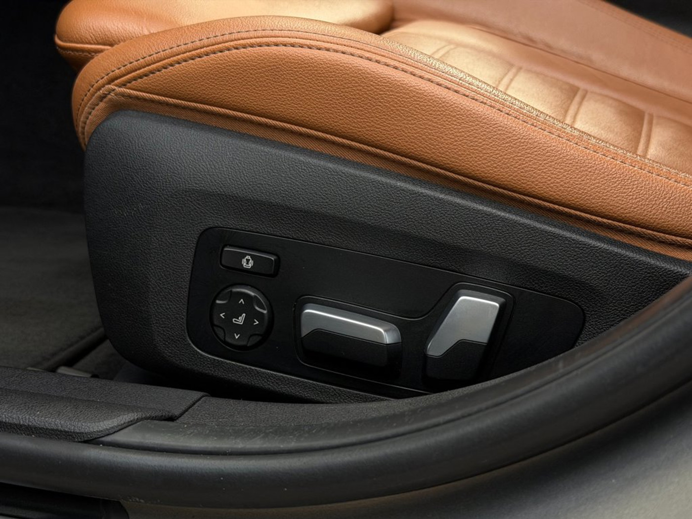 Foto van BMW 330i