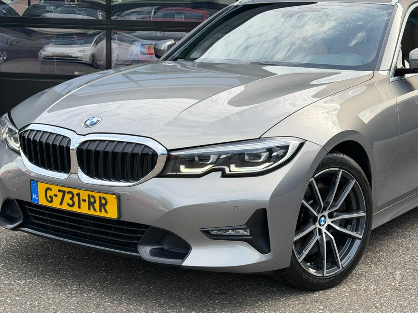 Foto van BMW 330i