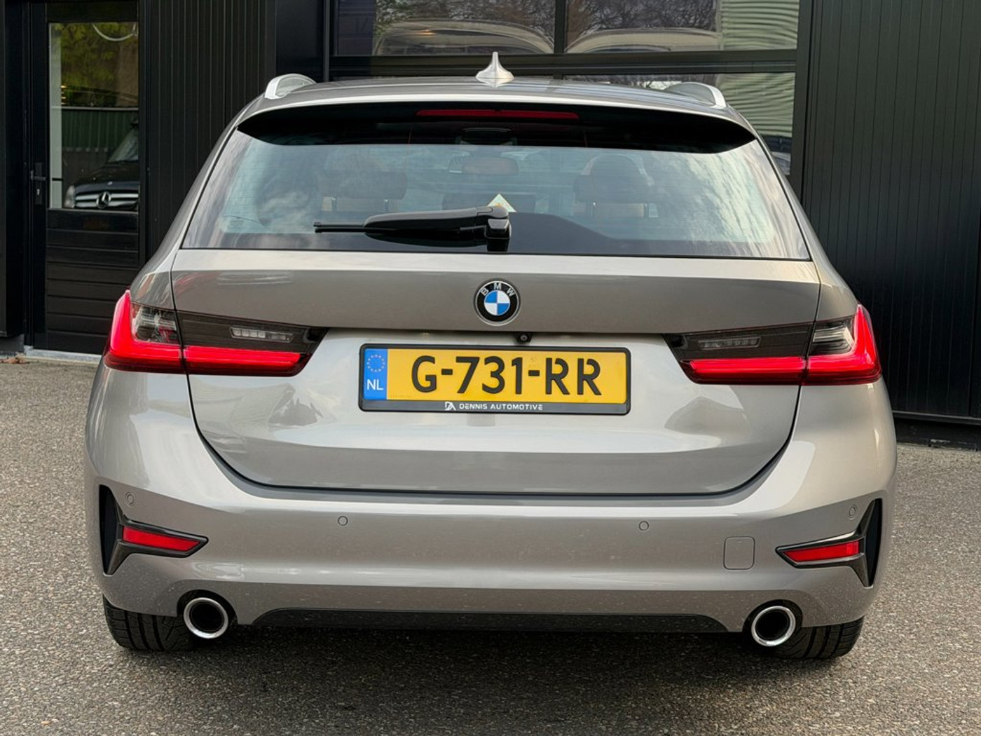 Foto van BMW 330i
