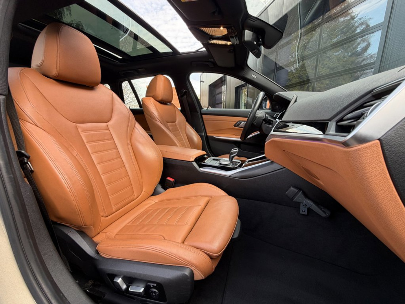 Foto van BMW 330i