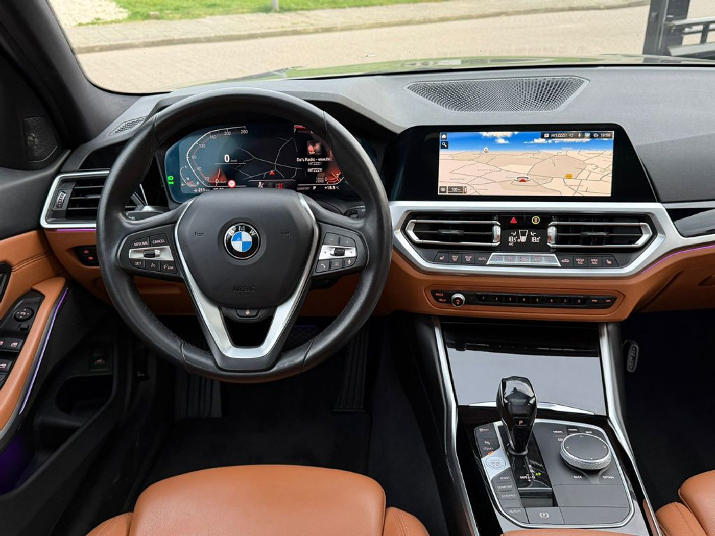 Foto van BMW 330i