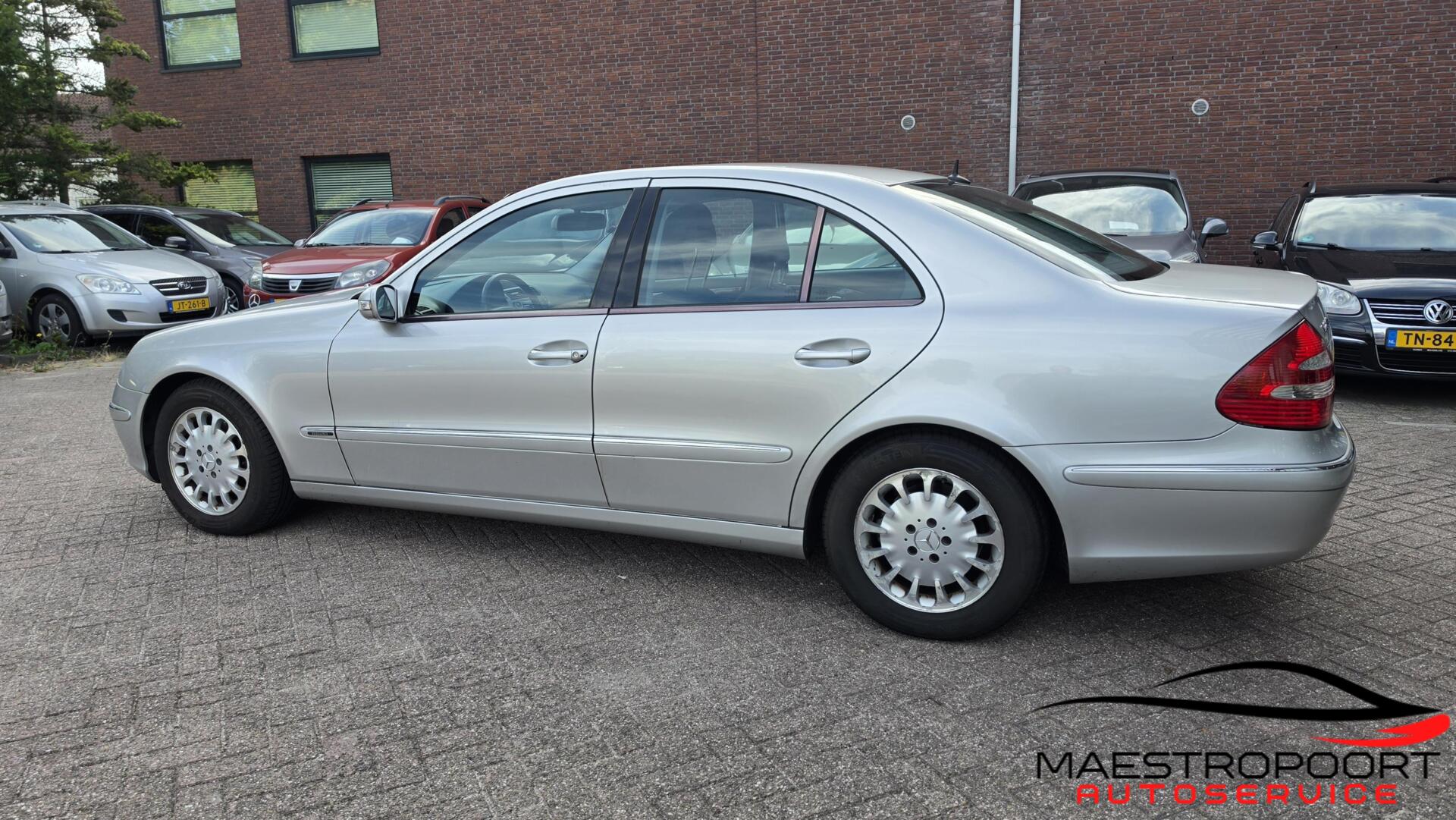 Foto van Mercedes-Benz E 200 Kompressor