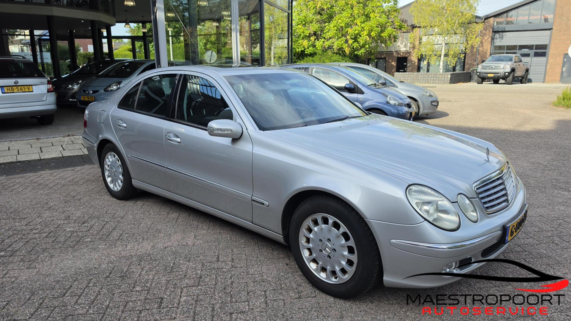 Foto van Mercedes-Benz E 200 Kompressor