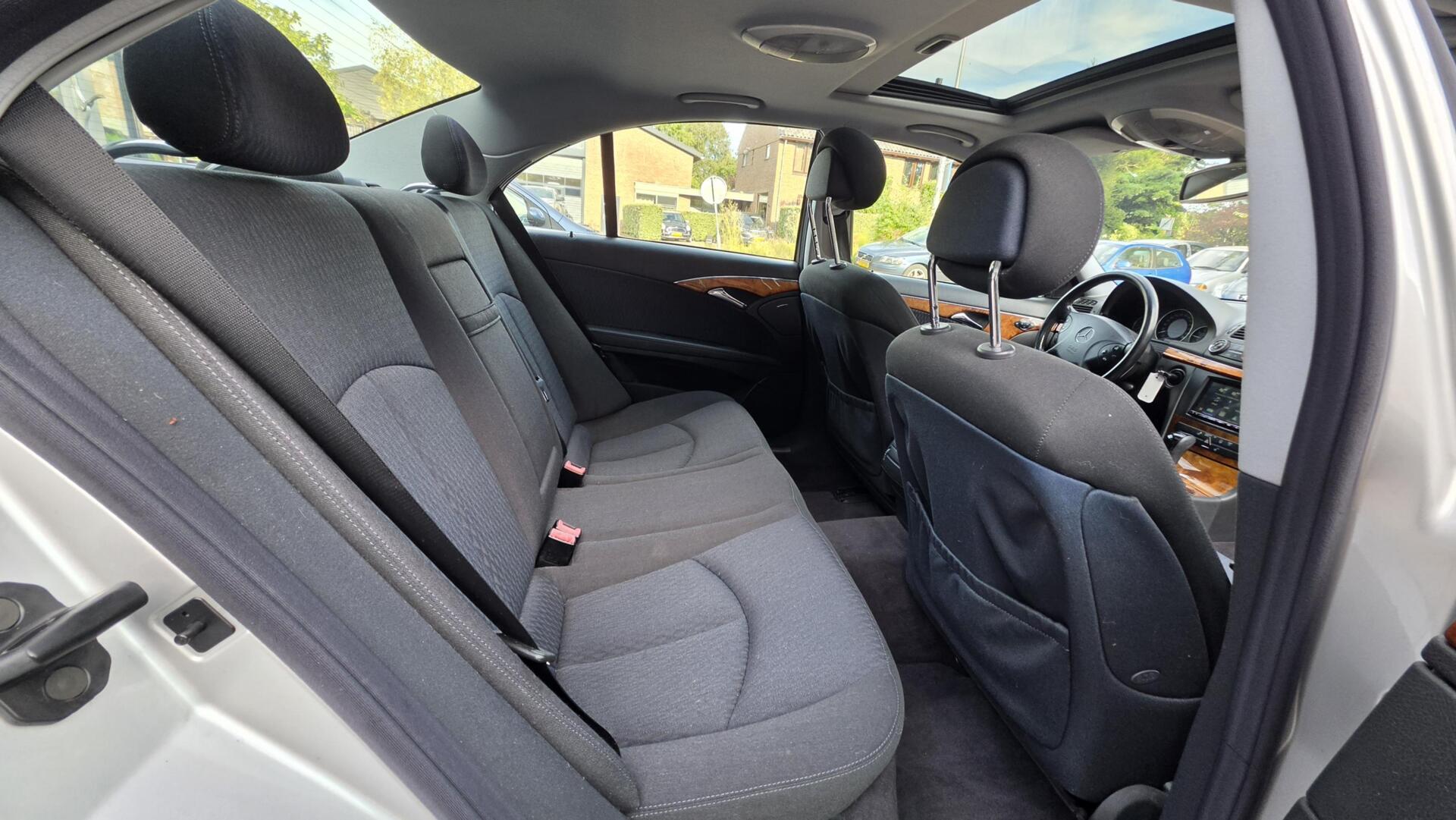 Foto van Mercedes-Benz E 200 Kompressor