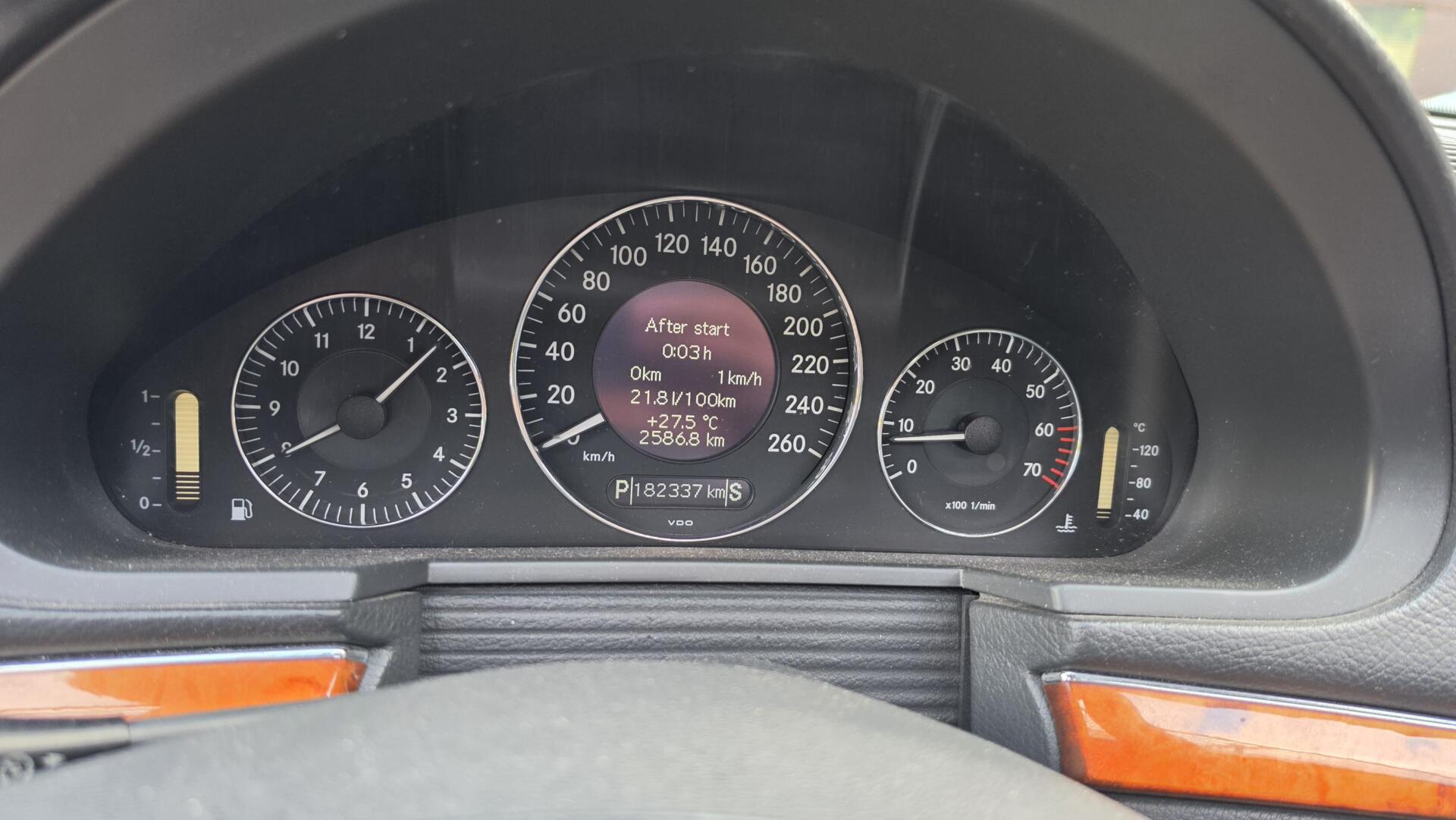Foto van Mercedes-Benz E 200 Kompressor