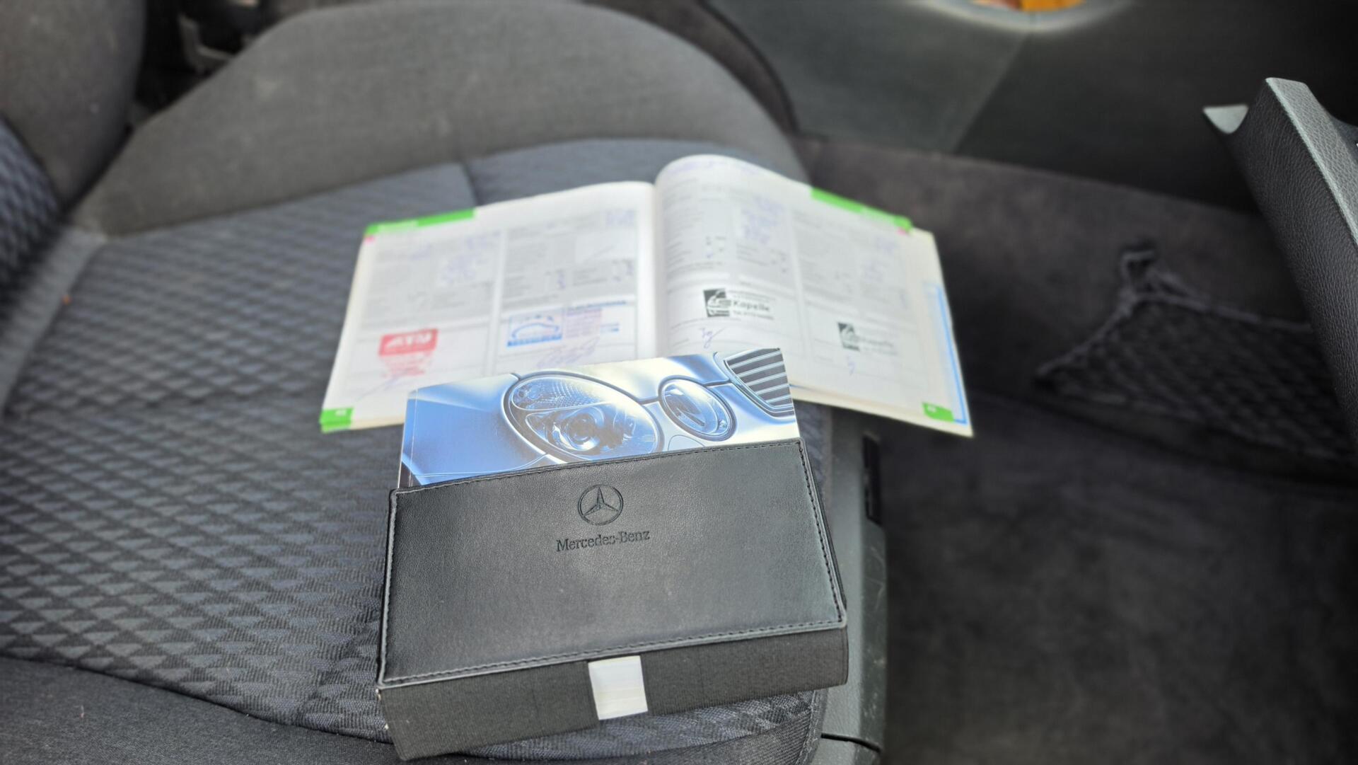 Foto van Mercedes-Benz E 200 Kompressor