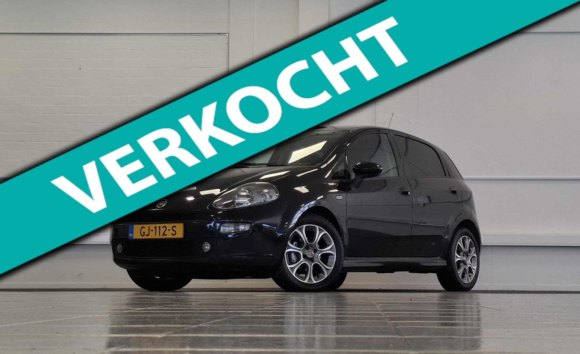 Fiat Fiat Punto 0.9 TwinAir Lounge Panoramadak Clima Garantie Mooi! 2015 - voorkant