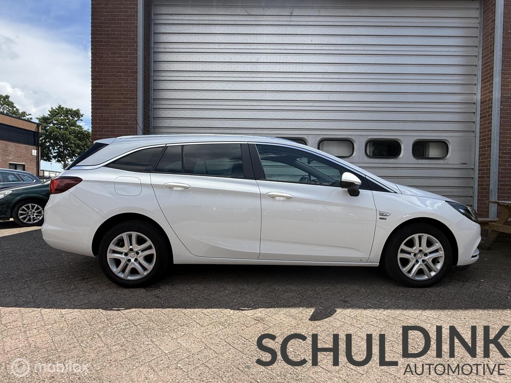 Foto van Opel Astra Sports Tourer