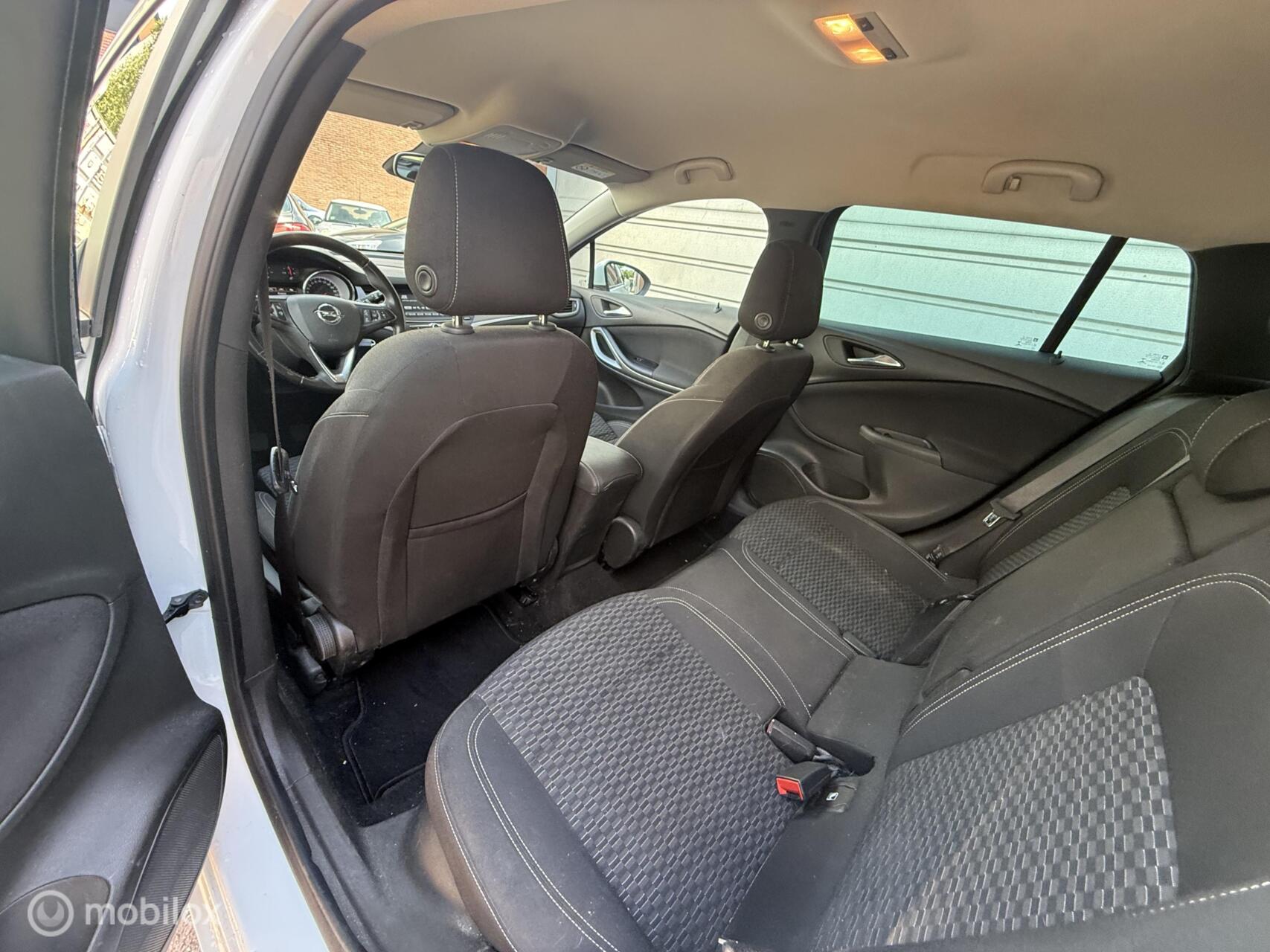 Foto van Opel Astra Sports Tourer