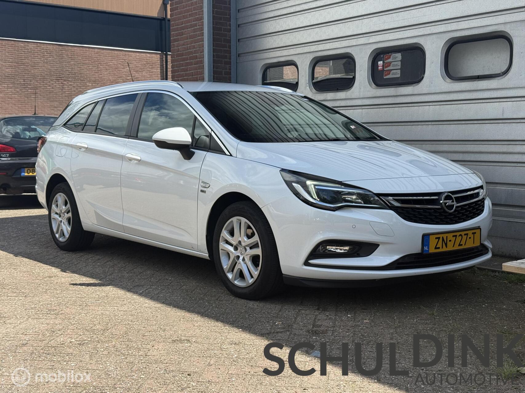 Foto van Opel Astra Sports Tourer