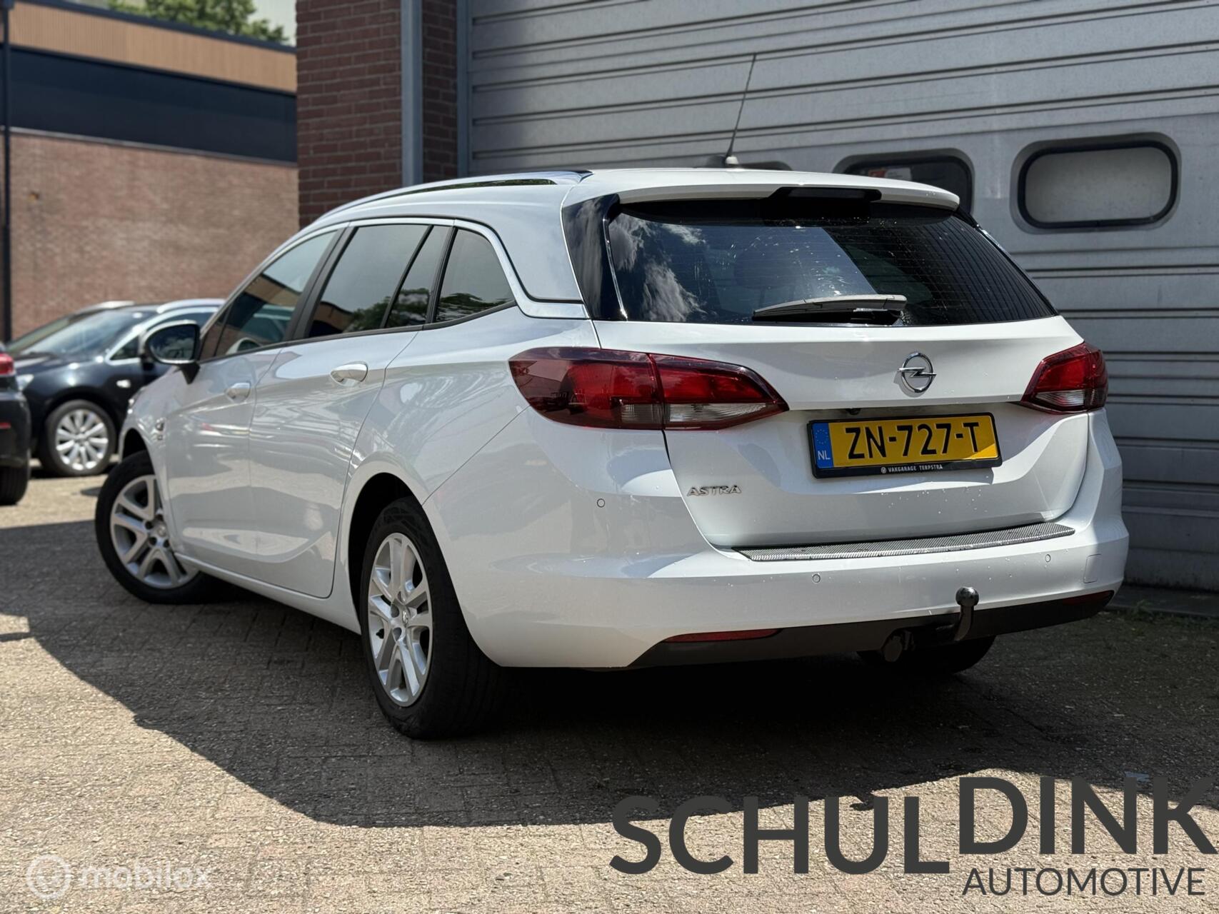 Foto van Opel Astra Sports Tourer