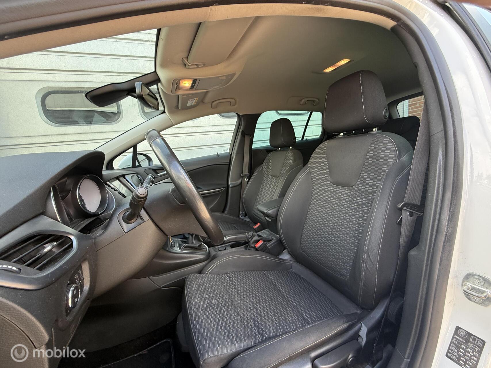 Foto van Opel Astra Sports Tourer
