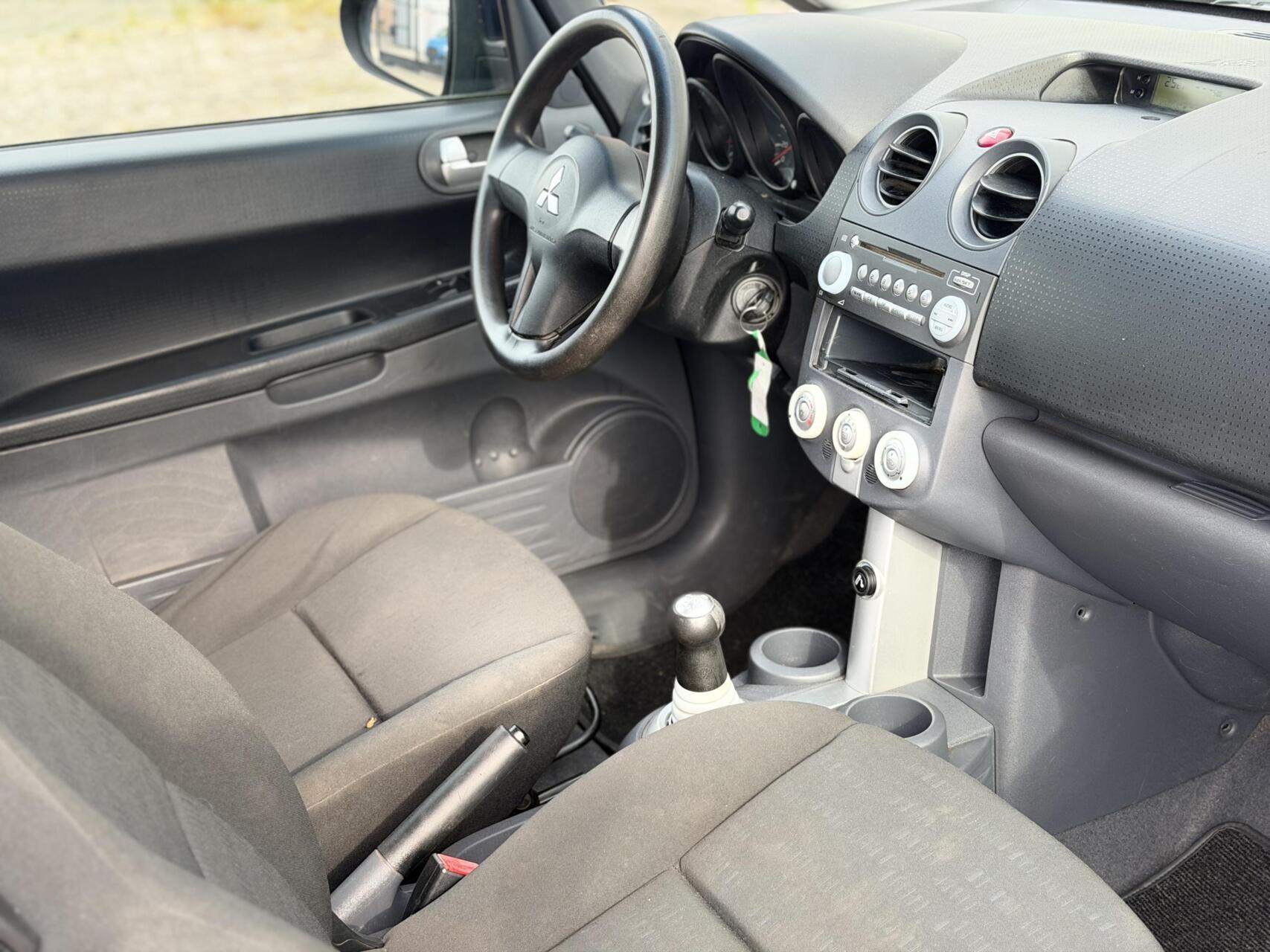 Foto van Mitsubishi Mitsubishi Colt