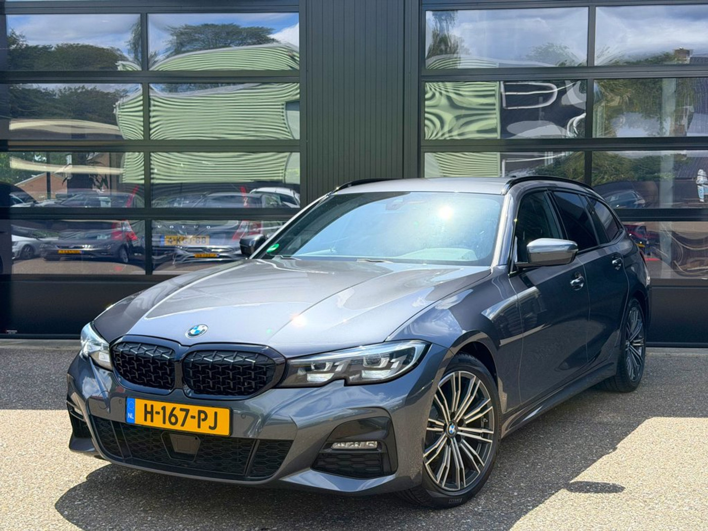 BMW 318i 318i M-Sport Edition Shadowline Trekhaak 2020 - voorkant