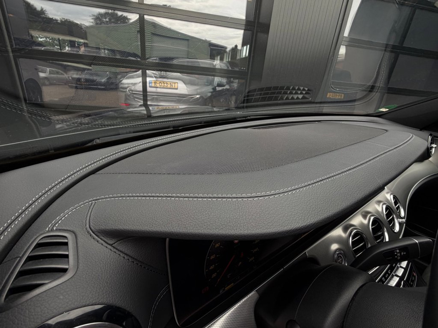 Foto van Mercedes-Benz E 200