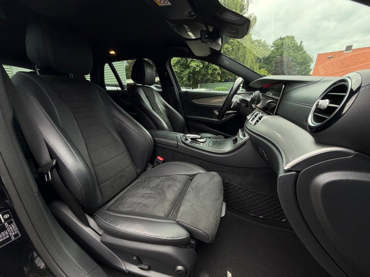 Foto van Mercedes-Benz E 200