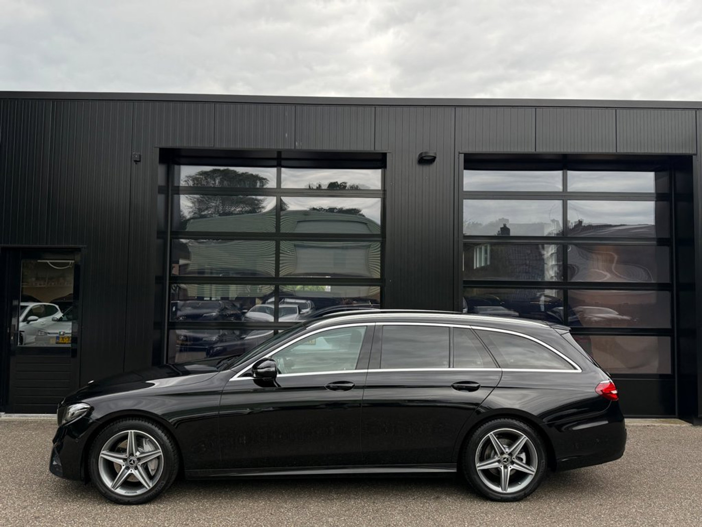 Foto van Mercedes-Benz E 200