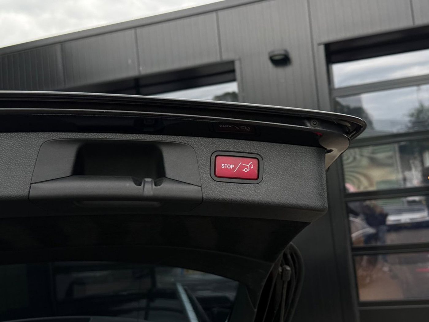 Foto van Mercedes-Benz E 200