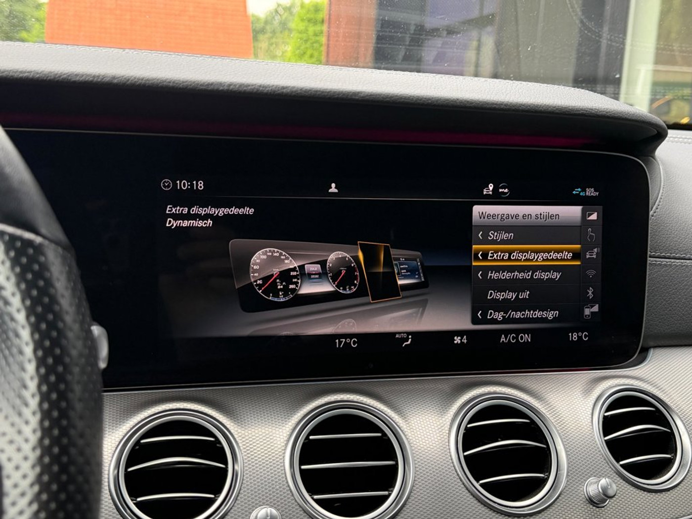Foto van Mercedes-Benz E 200