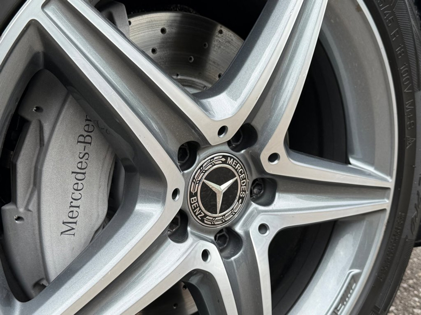 Foto van Mercedes-Benz E 200