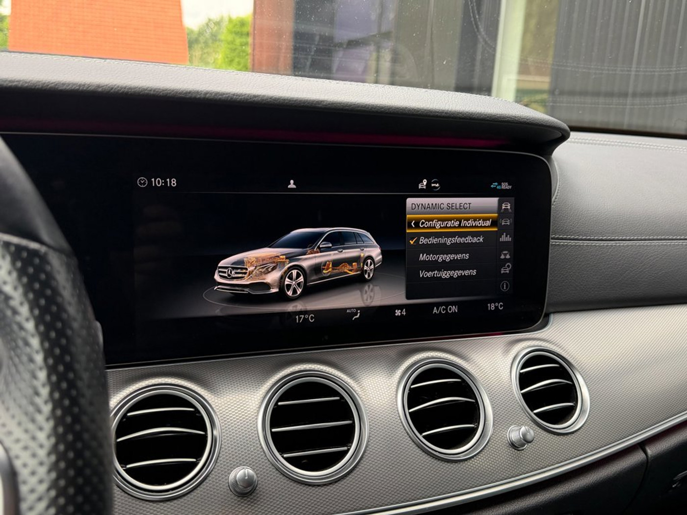 Foto van Mercedes-Benz E 200