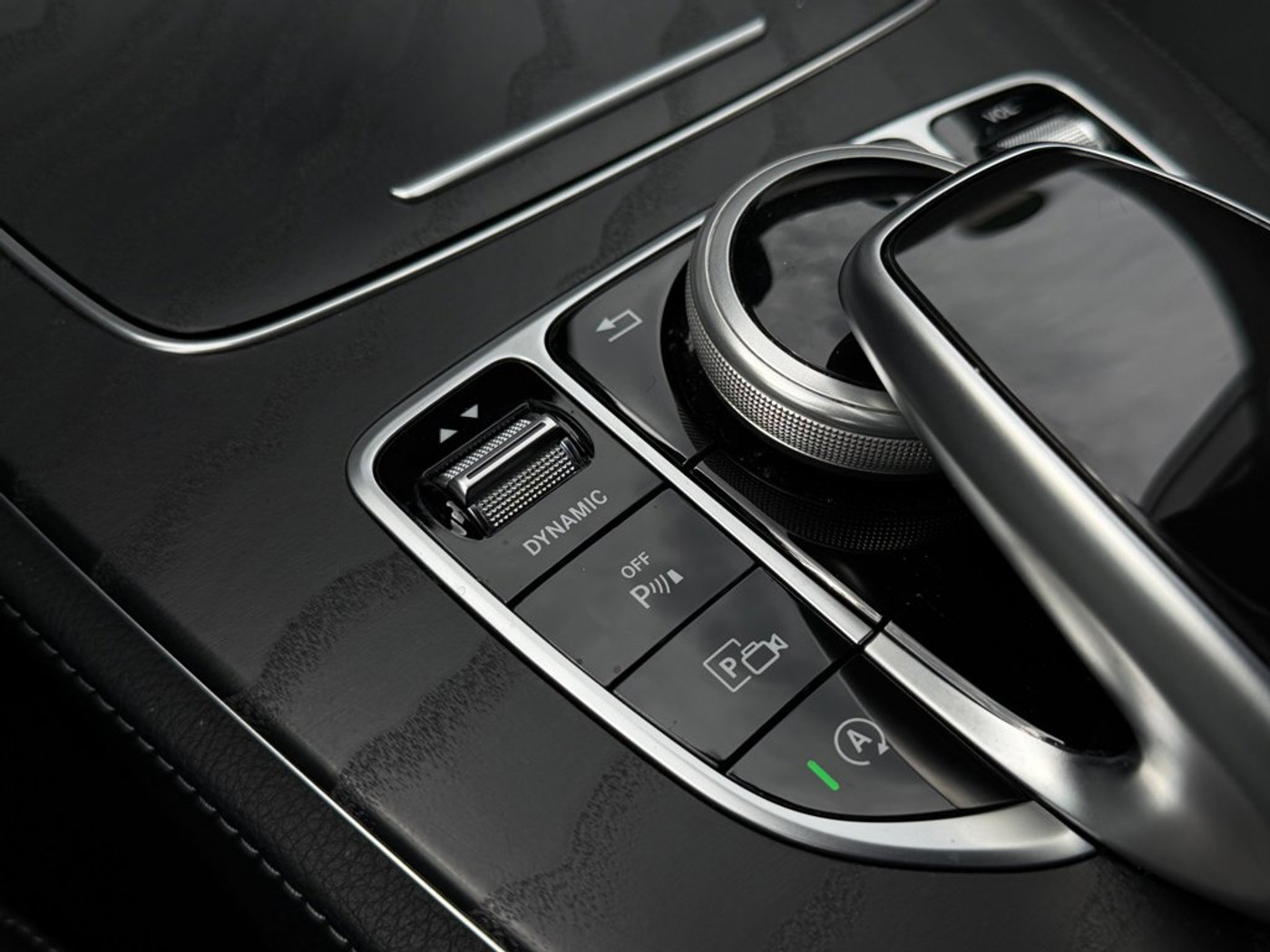 Foto van Mercedes-Benz E 200