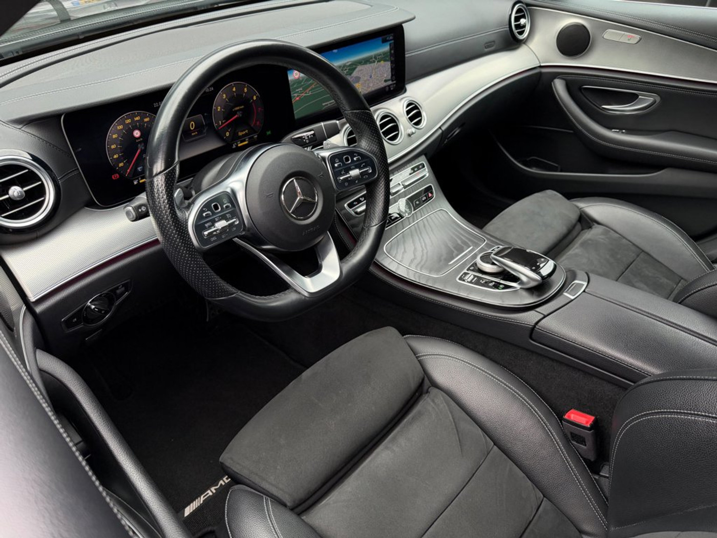 Foto van Mercedes-Benz E 200