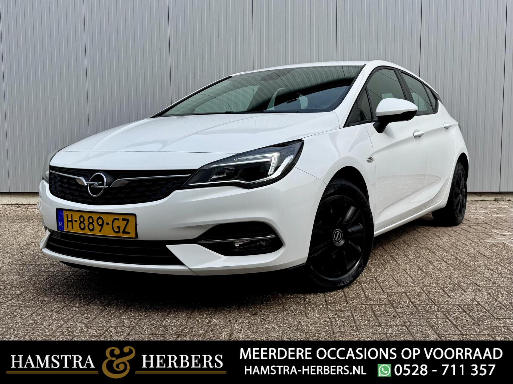Opel Astra 1.2 Business Edition wit 2020 - voorkant