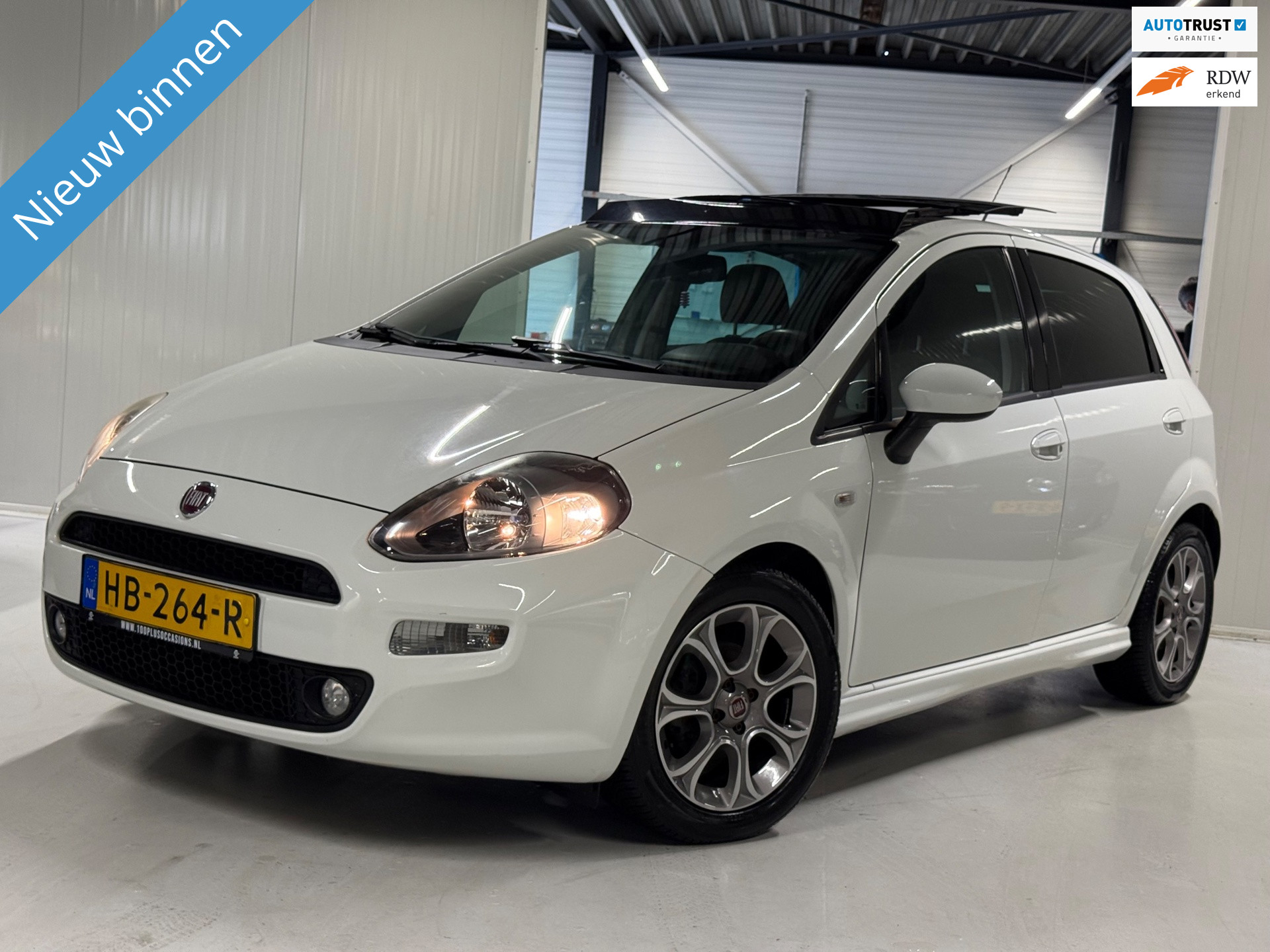 Fiat Fiat Punto 0.9 TwinAir Lounge Airco|Panoramadak! 2015 - voorkant