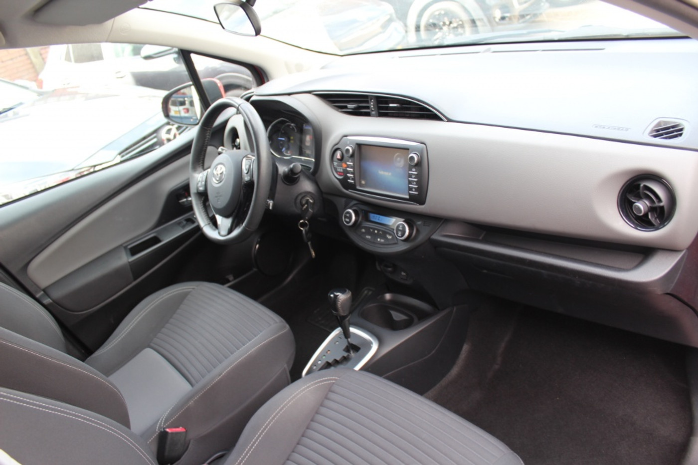 Foto van Toyota Toyota Yaris Hybrid
