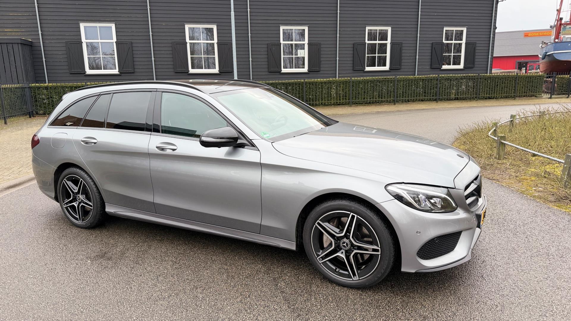 Foto van Mercedes-Benz C 400 4Matic