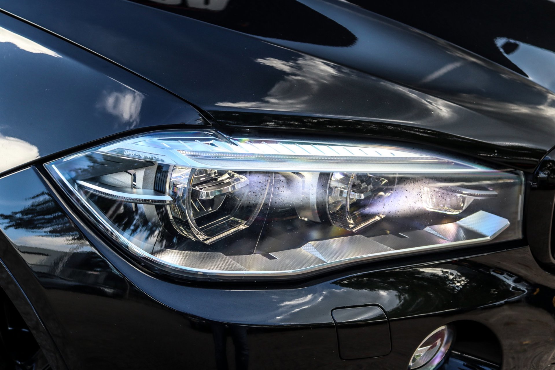 Foto van BMW X6 M50d