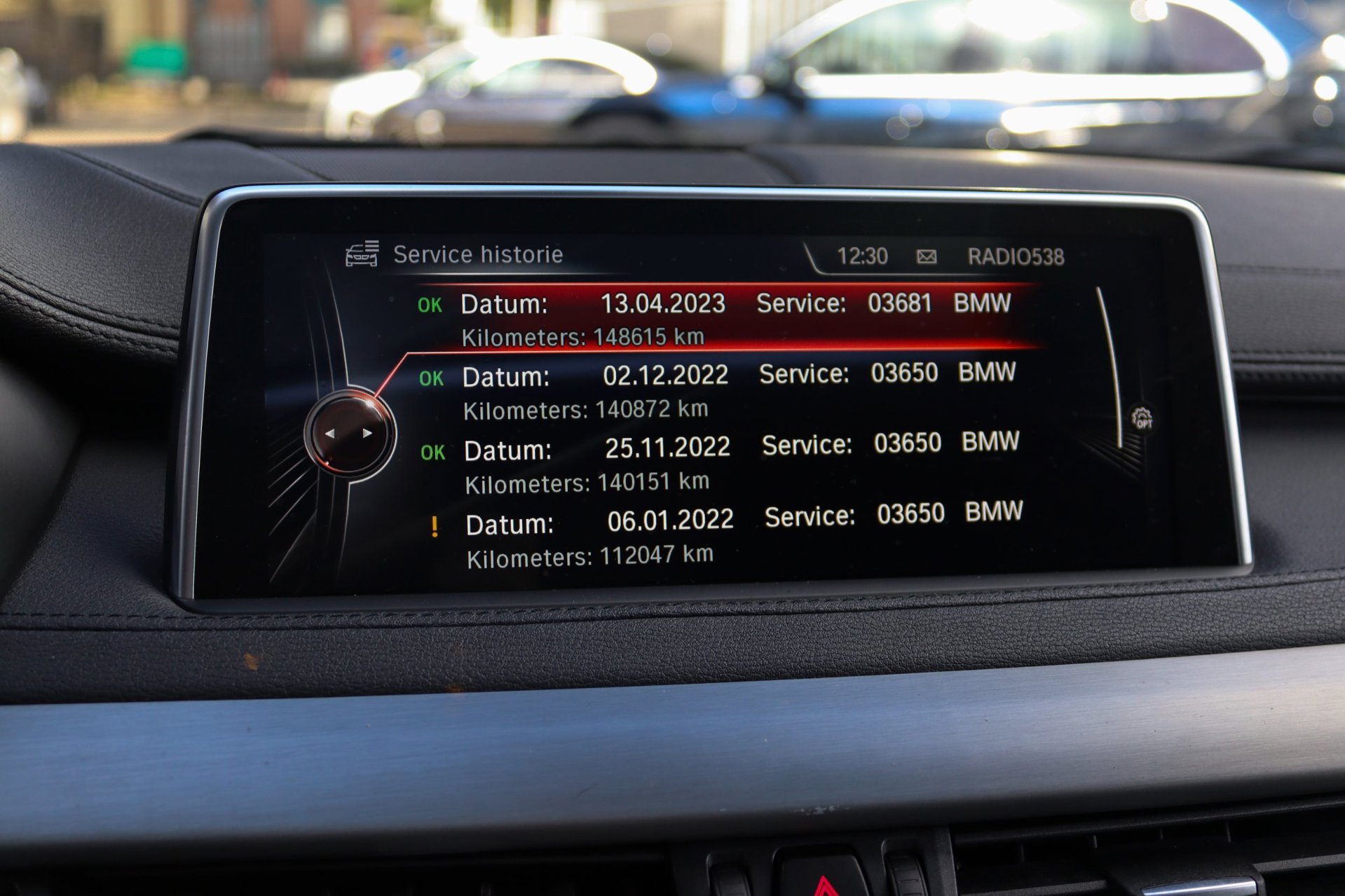 Foto van BMW X6 M50d