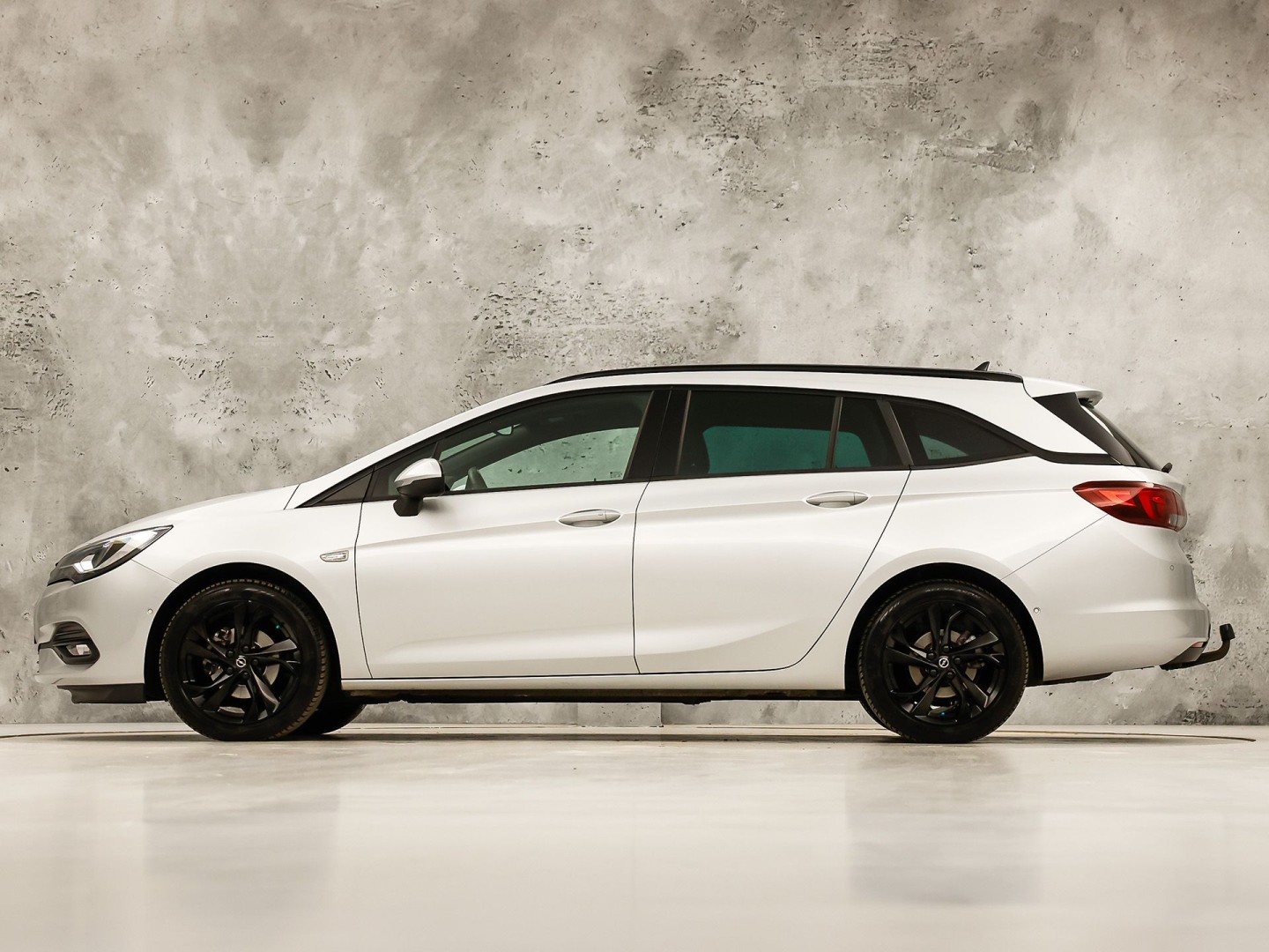 Foto van Opel Astra Sports Tourer+