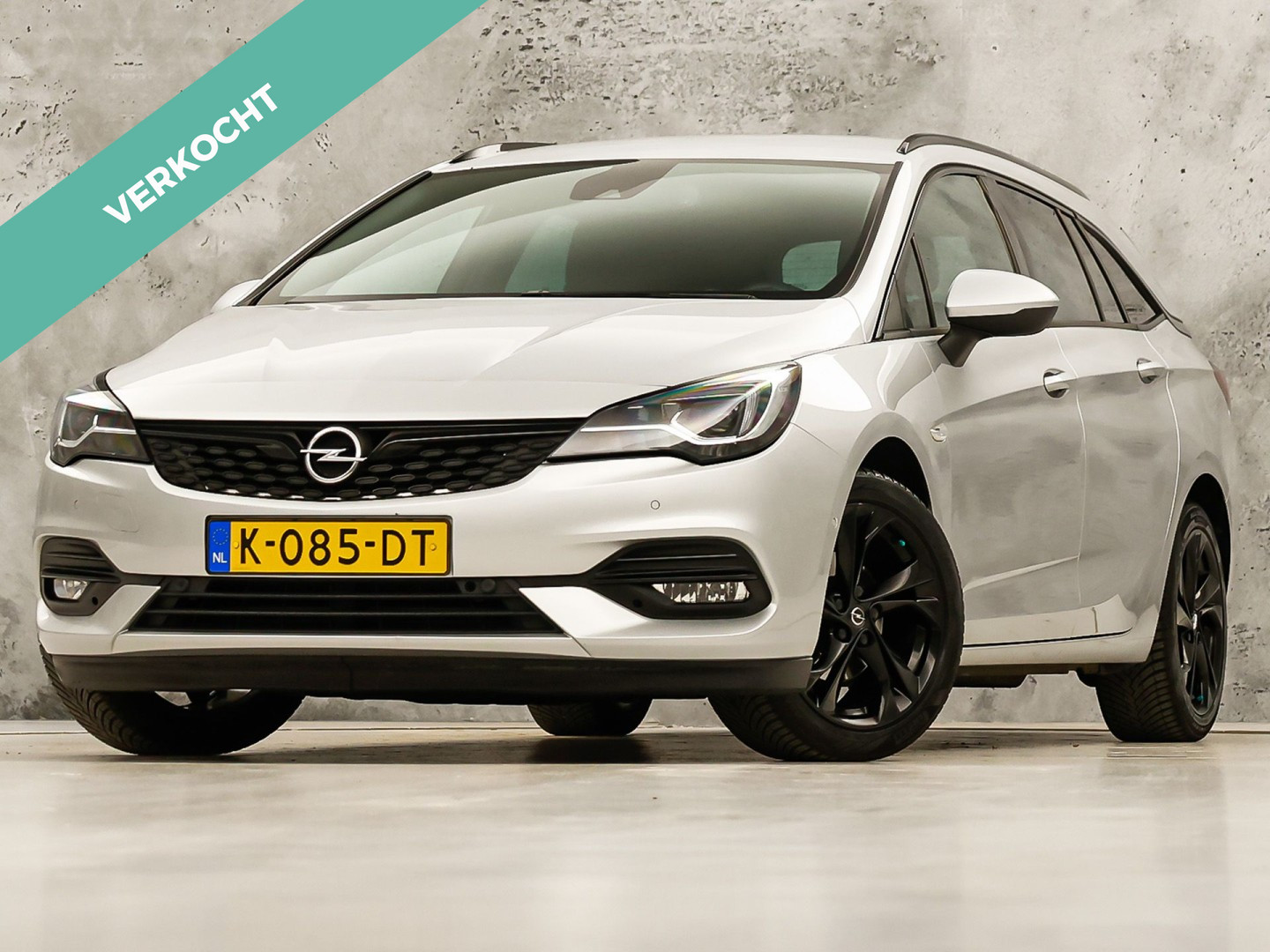 Opel Astra Sports Tourer+ 1.2 Ultimate 2020 - voorkant