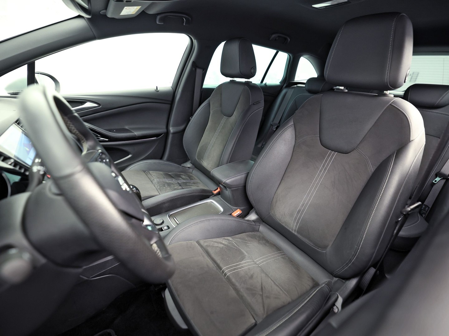 Foto van Opel Astra Sports Tourer+