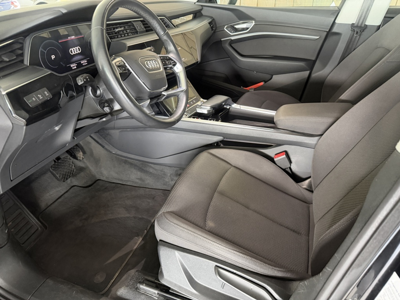 Foto van Audi E-tron 50
