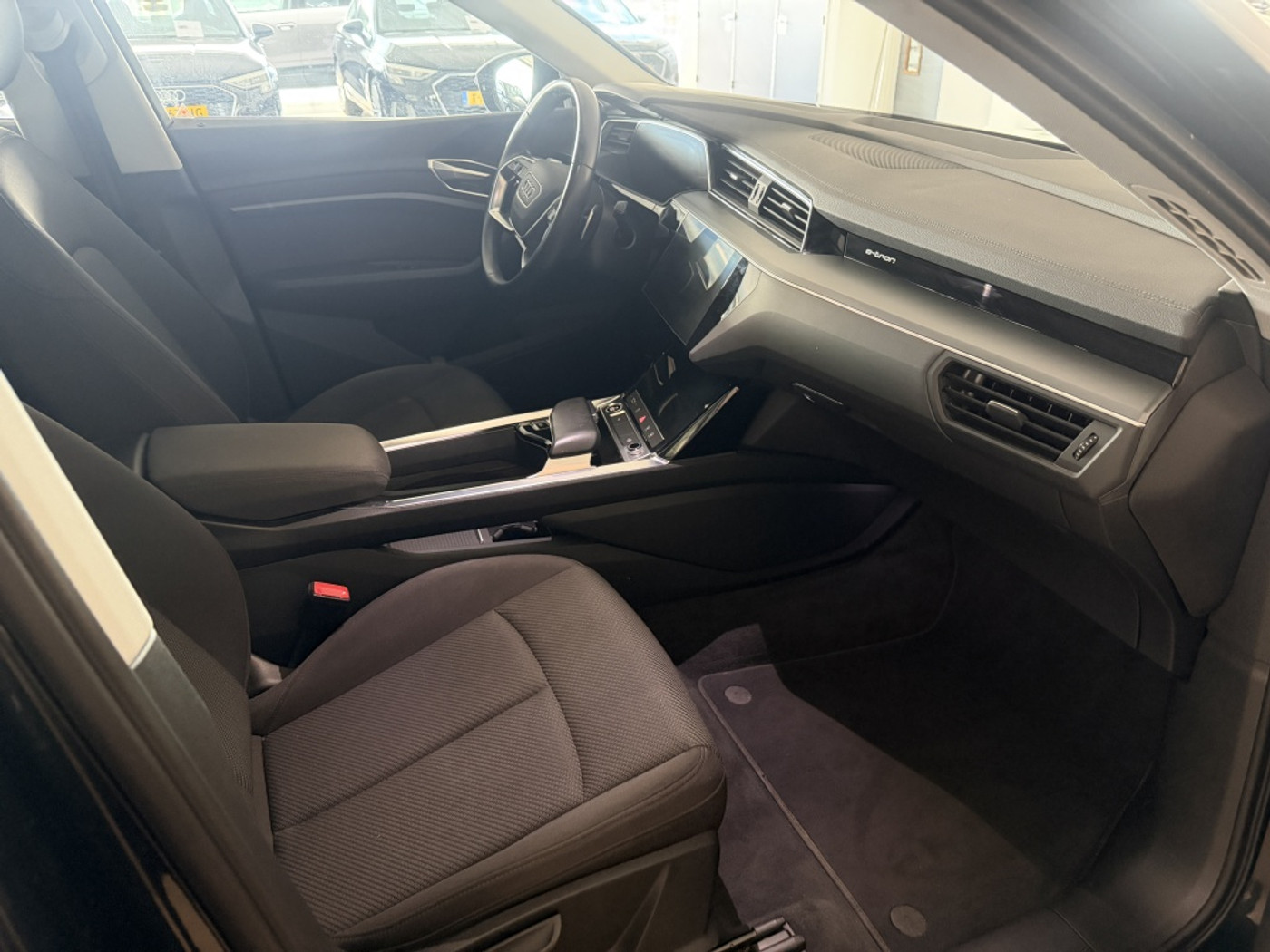Foto van Audi E-tron 50