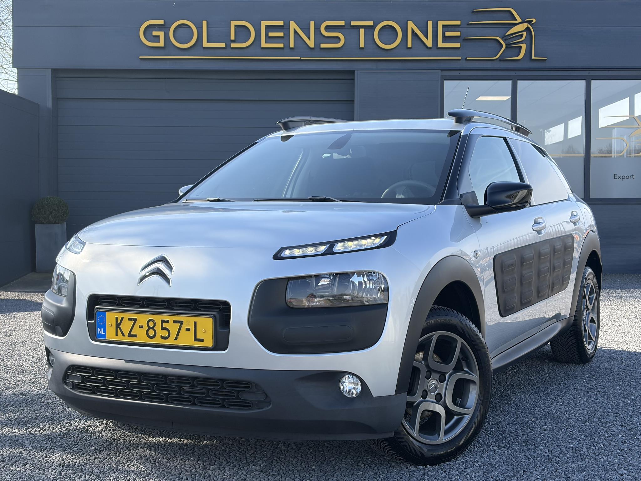 Citroen C4 Cactus 1.2 PureTech Shine 2016 - voorkant