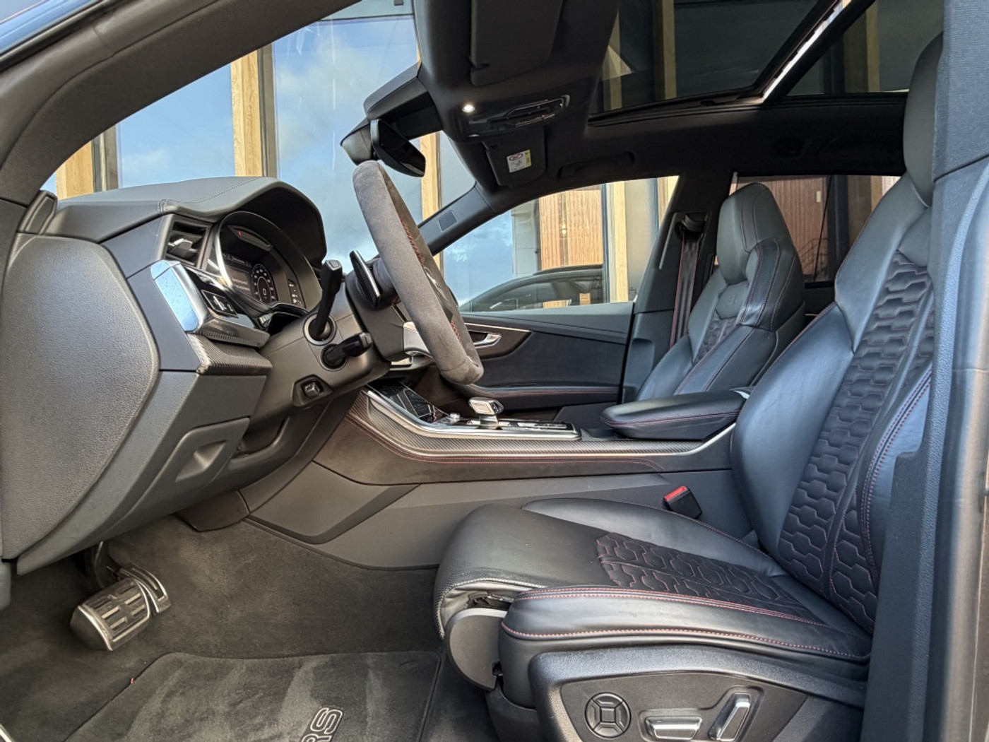 Foto van Audi RS Q8