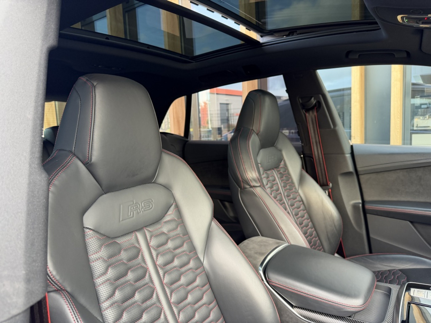 Foto van Audi RS Q8