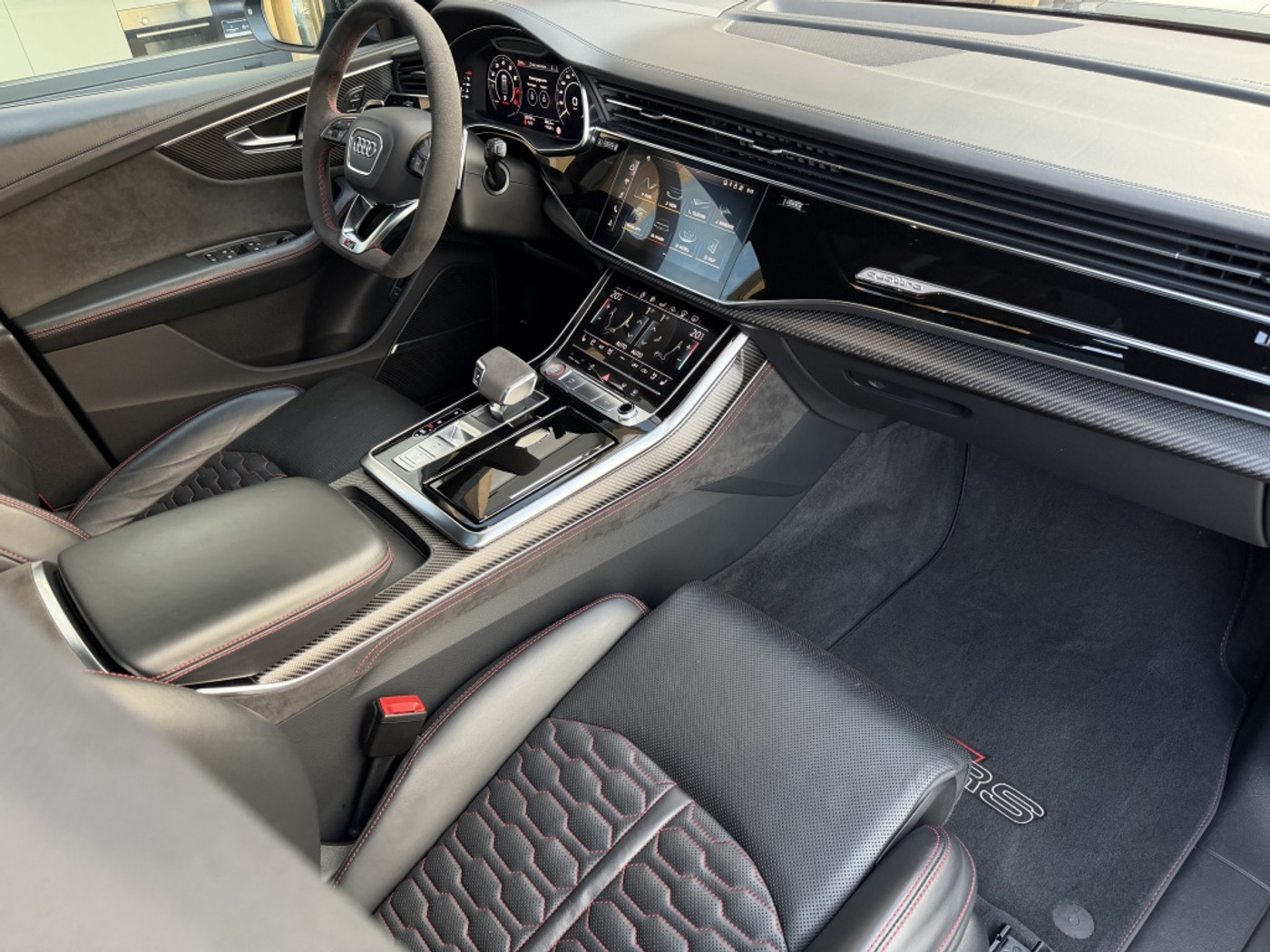 Foto van Audi RS Q8
