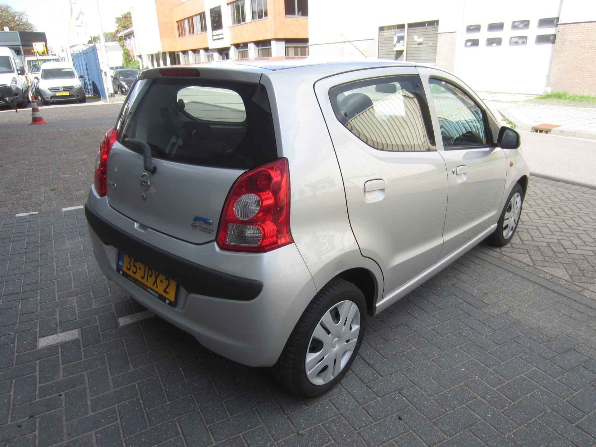 Foto van Nissan Pixo