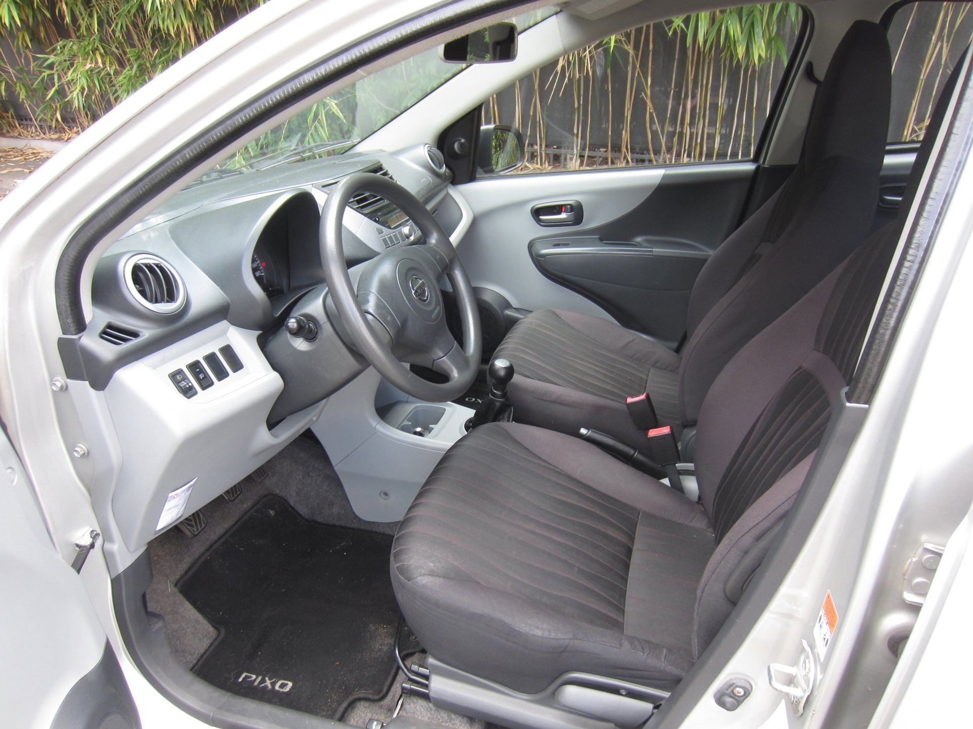 Foto van Nissan Pixo