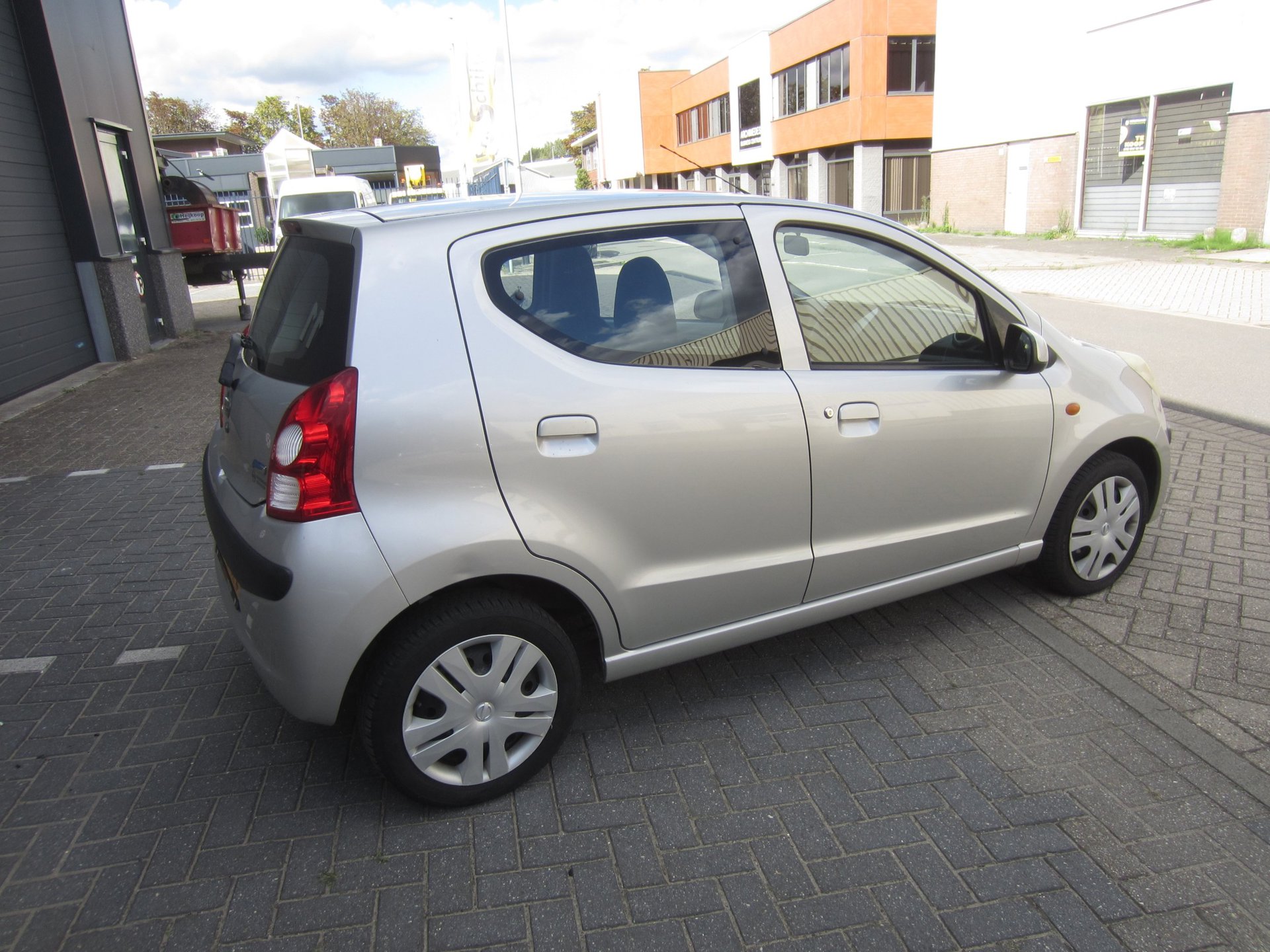 Foto van Nissan Pixo