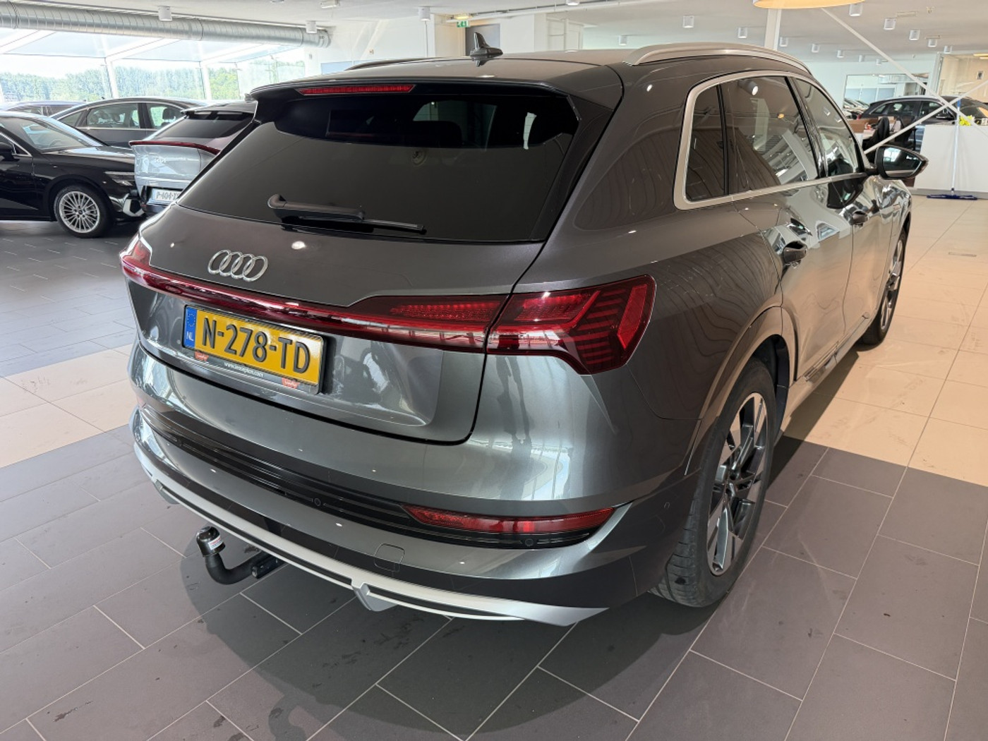 Foto van Audi E-tron 55